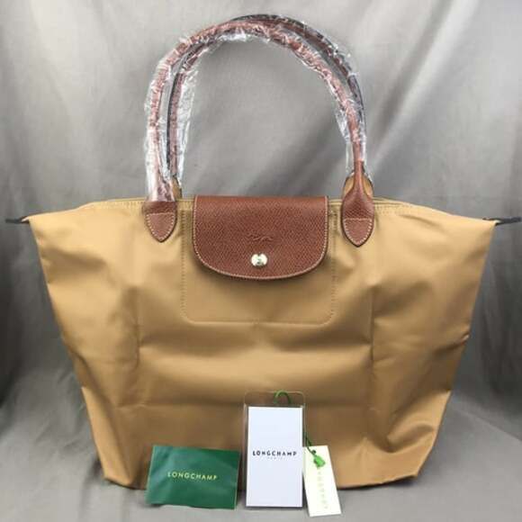 Longchamp Handbags - NWT Longchamp Le Pliage Medium Handbag Khaki Canvas Shoulder M